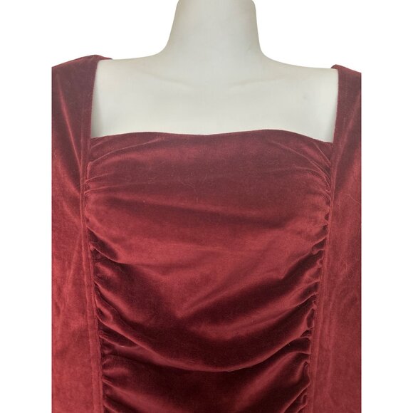 The Paragon Women 1X Dress Burgundy Velour Ruched Front Below Knee Length soft - Picture 4 of 7